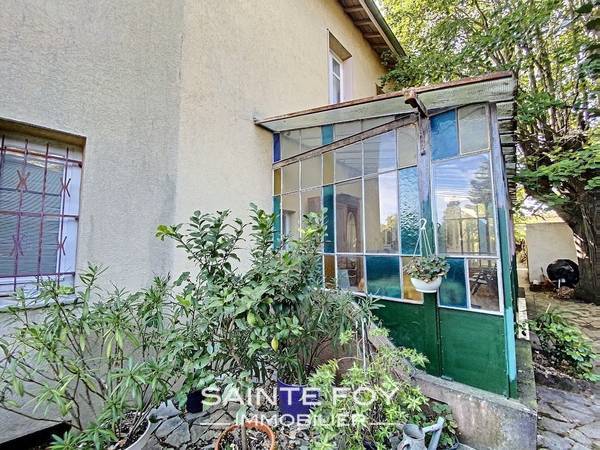 2020507 image8 - Sainte Foy Immobilier - Ce sont des agences immobilières dans l'Ouest Lyonnais spécialisées dans la location de maison ou d'appartement et la vente de propriété de prestige.