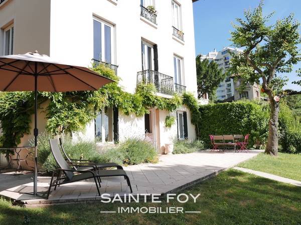 2021098 image2 - Sainte Foy Immobilier - Ce sont des agences immobilières dans l'Ouest Lyonnais spécialisées dans la location de maison ou d'appartement et la vente de propriété de prestige.