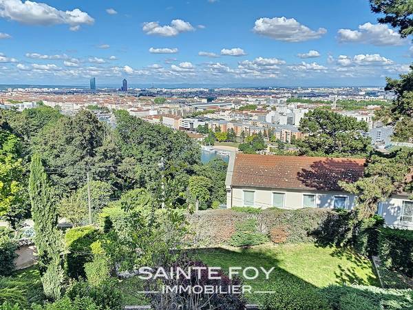 2021098 image10 - Sainte Foy Immobilier - Ce sont des agences immobilières dans l'Ouest Lyonnais spécialisées dans la location de maison ou d'appartement et la vente de propriété de prestige.