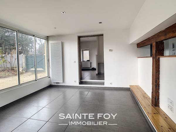 2021073 image2 - Sainte Foy Immobilier - Ce sont des agences immobilières dans l'Ouest Lyonnais spécialisées dans la location de maison ou d'appartement et la vente de propriété de prestige.