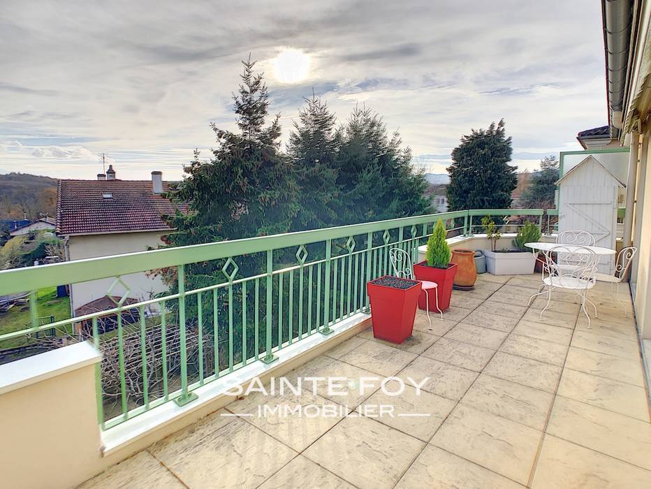 2021089 image1 - Sainte Foy Immobilier - Ce sont des agences immobilières dans l'Ouest Lyonnais spécialisées dans la location de maison ou d'appartement et la vente de propriété de prestige.