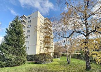 2021104 image1 - Sainte Foy Immobilier - Ce sont des agences immobilières dans l'Ouest Lyonnais spécialisées dans la location de maison ou d'appartement et la vente de propriété de prestige.