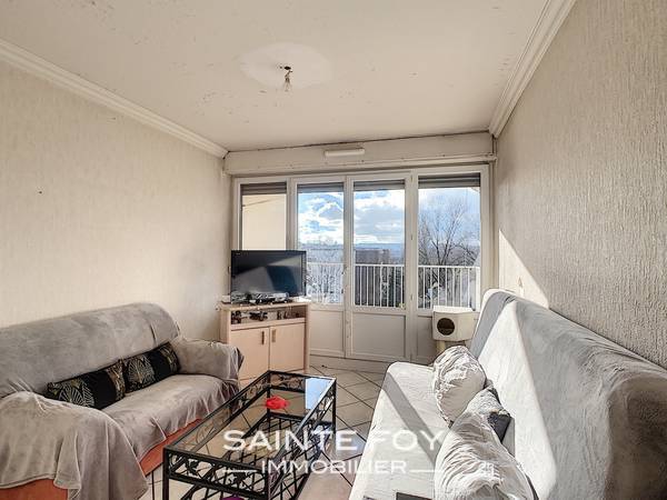 2021104 image3 - Sainte Foy Immobilier - Ce sont des agences immobilières dans l'Ouest Lyonnais spécialisées dans la location de maison ou d'appartement et la vente de propriété de prestige.
