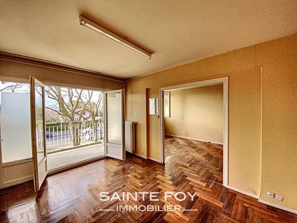 2021103 image4 - Sainte Foy Immobilier - Ce sont des agences immobilières dans l'Ouest Lyonnais spécialisées dans la location de maison ou d'appartement et la vente de propriété de prestige.