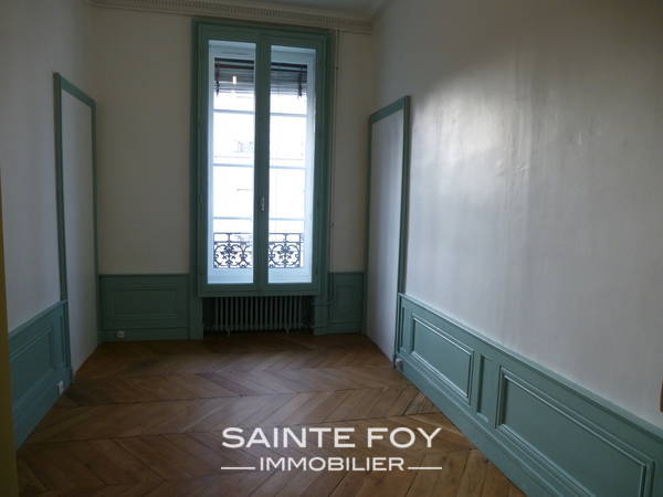 117807 image6 - Sainte Foy Immobilier - Ce sont des agences immobilières dans l'Ouest Lyonnais spécialisées dans la location de maison ou d'appartement et la vente de propriété de prestige.