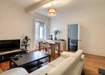 2021119 image1 - Sainte Foy Immobilier - Ce sont des agences immobilières dans l'Ouest Lyonnais spécialisées dans la location de maison ou d'appartement et la vente de propriété de prestige.