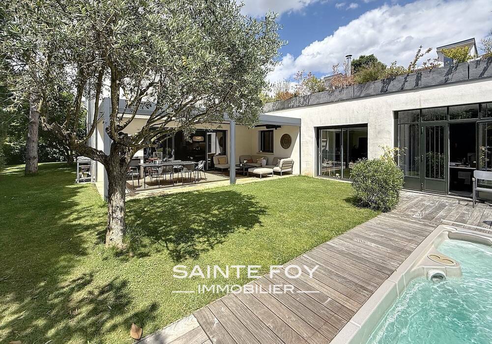 2020959 image1 - Sainte Foy Immobilier - Ce sont des agences immobilières dans l'Ouest Lyonnais spécialisées dans la location de maison ou d'appartement et la vente de propriété de prestige.
