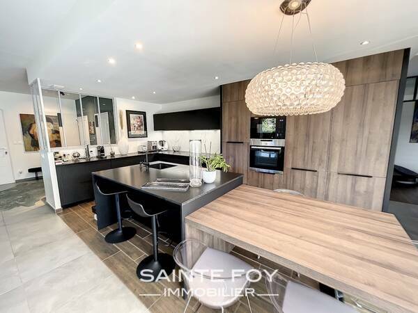 2020959 image5 - Sainte Foy Immobilier - Ce sont des agences immobilières dans l'Ouest Lyonnais spécialisées dans la location de maison ou d'appartement et la vente de propriété de prestige.