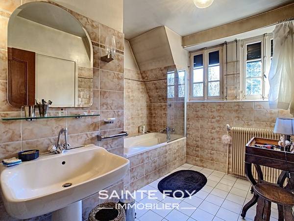 2021110 image7 - Sainte Foy Immobilier - Ce sont des agences immobilières dans l'Ouest Lyonnais spécialisées dans la location de maison ou d'appartement et la vente de propriété de prestige.