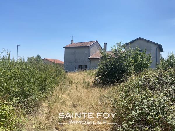 2021235 image5 - Sainte Foy Immobilier - Ce sont des agences immobilières dans l'Ouest Lyonnais spécialisées dans la location de maison ou d'appartement et la vente de propriété de prestige.