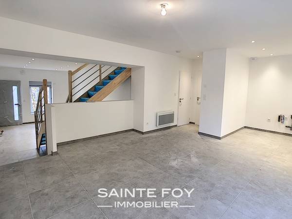 2021237 image3 - Sainte Foy Immobilier - Ce sont des agences immobilières dans l'Ouest Lyonnais spécialisées dans la location de maison ou d'appartement et la vente de propriété de prestige.