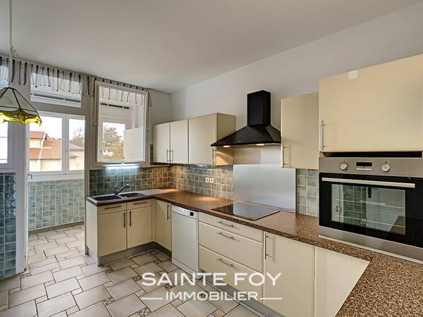 2021234 image5 - Sainte Foy Immobilier - Ce sont des agences immobilières dans l'Ouest Lyonnais spécialisées dans la location de maison ou d'appartement et la vente de propriété de prestige.