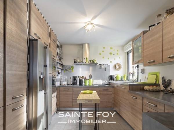 2021059 image4 - Sainte Foy Immobilier - Ce sont des agences immobilières dans l'Ouest Lyonnais spécialisées dans la location de maison ou d'appartement et la vente de propriété de prestige.