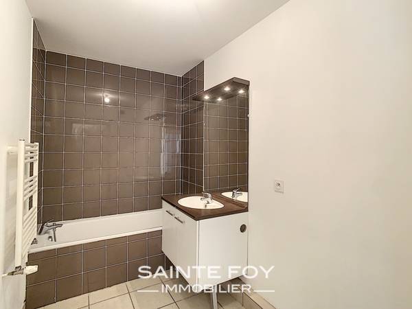 2021258 image6 - Sainte Foy Immobilier - Ce sont des agences immobilières dans l'Ouest Lyonnais spécialisées dans la location de maison ou d'appartement et la vente de propriété de prestige.