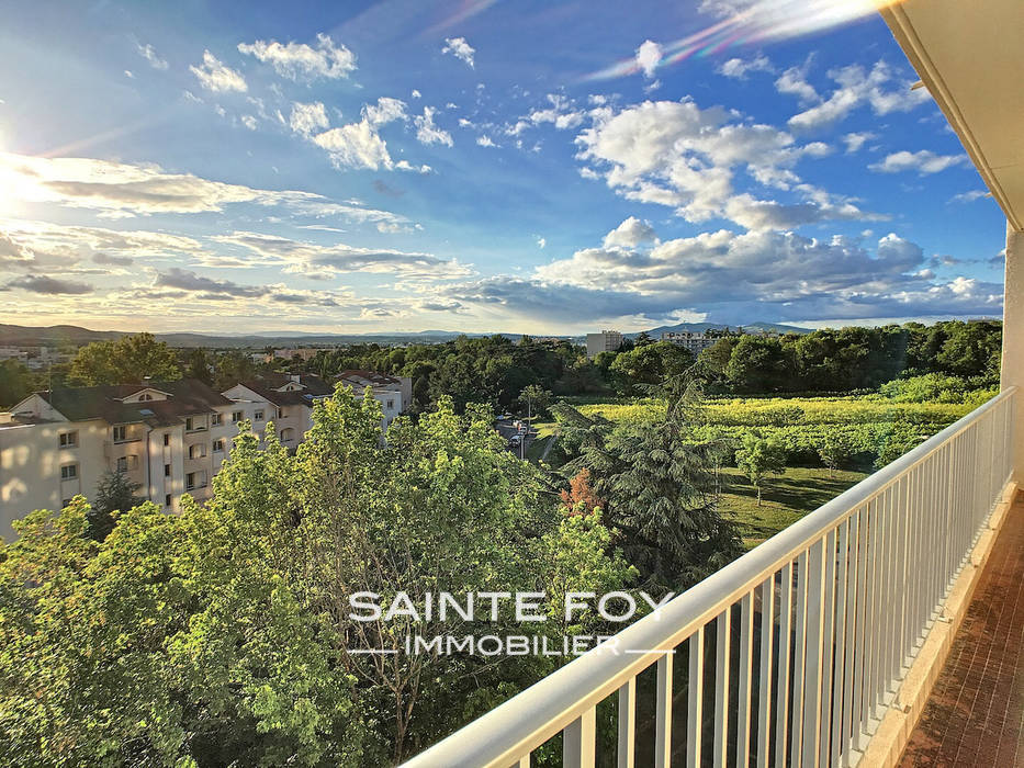 2021085 image1 - Sainte Foy Immobilier - Ce sont des agences immobilières dans l'Ouest Lyonnais spécialisées dans la location de maison ou d'appartement et la vente de propriété de prestige.