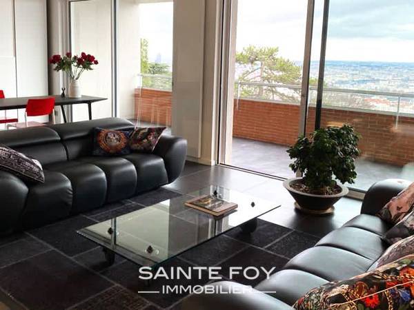 2021085 image2 - Sainte Foy Immobilier - Ce sont des agences immobilières dans l'Ouest Lyonnais spécialisées dans la location de maison ou d'appartement et la vente de propriété de prestige.