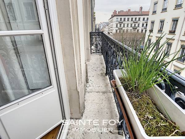 2021284 image8 - Sainte Foy Immobilier - Ce sont des agences immobilières dans l'Ouest Lyonnais spécialisées dans la location de maison ou d'appartement et la vente de propriété de prestige.