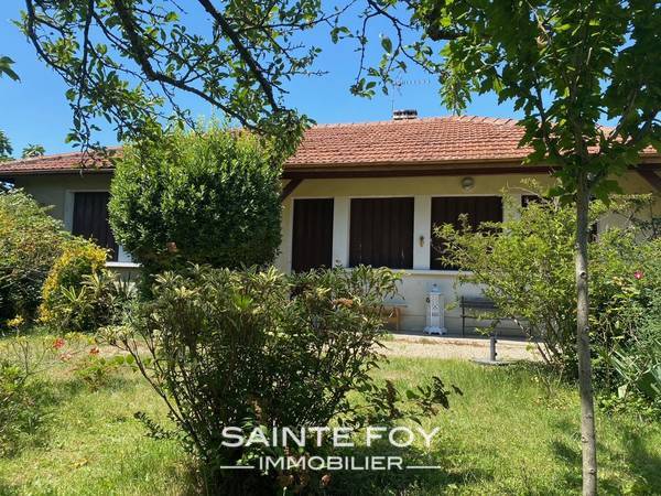 2021303 image3 - Sainte Foy Immobilier - Ce sont des agences immobilières dans l'Ouest Lyonnais spécialisées dans la location de maison ou d'appartement et la vente de propriété de prestige.