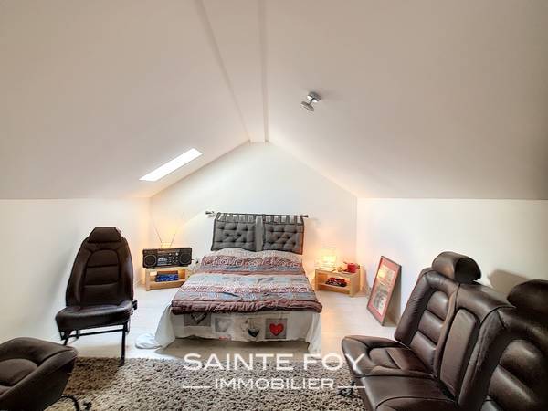 2021320 image8 - Sainte Foy Immobilier - Ce sont des agences immobilières dans l'Ouest Lyonnais spécialisées dans la location de maison ou d'appartement et la vente de propriété de prestige.