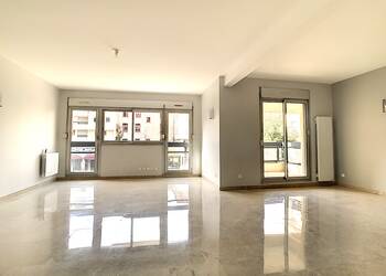 2021352 image1 - Sainte Foy Immobilier - Ce sont des agences immobilières dans l'Ouest Lyonnais spécialisées dans la location de maison ou d'appartement et la vente de propriété de prestige.