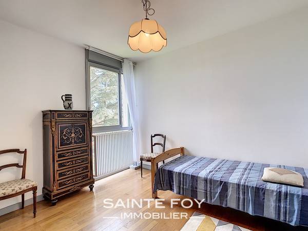 2021204 image6 - Sainte Foy Immobilier - Ce sont des agences immobilières dans l'Ouest Lyonnais spécialisées dans la location de maison ou d'appartement et la vente de propriété de prestige.