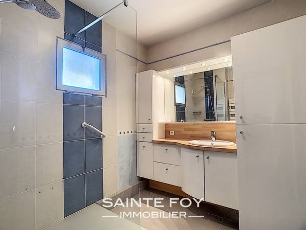 2021204 image8 - Sainte Foy Immobilier - Ce sont des agences immobilières dans l'Ouest Lyonnais spécialisées dans la location de maison ou d'appartement et la vente de propriété de prestige.