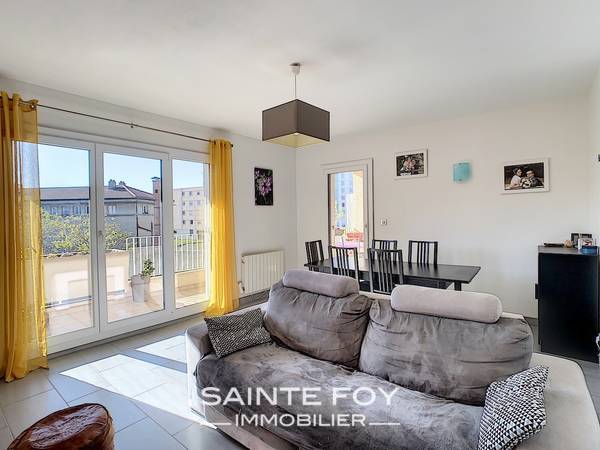 2021356 image2 - Sainte Foy Immobilier - Ce sont des agences immobilières dans l'Ouest Lyonnais spécialisées dans la location de maison ou d'appartement et la vente de propriété de prestige.