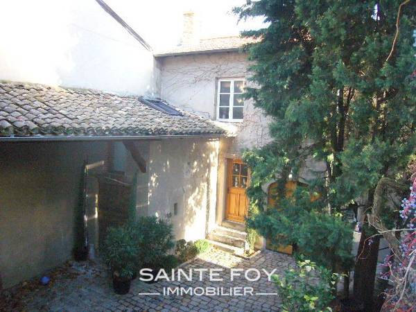 2021359 image8 - Sainte Foy Immobilier - Ce sont des agences immobilières dans l'Ouest Lyonnais spécialisées dans la location de maison ou d'appartement et la vente de propriété de prestige.