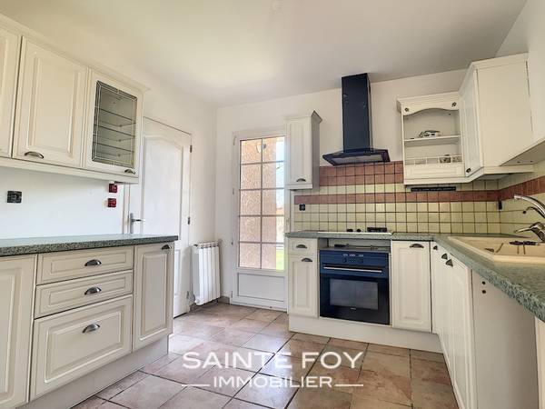 2021306 image4 - Sainte Foy Immobilier - Ce sont des agences immobilières dans l'Ouest Lyonnais spécialisées dans la location de maison ou d'appartement et la vente de propriété de prestige.