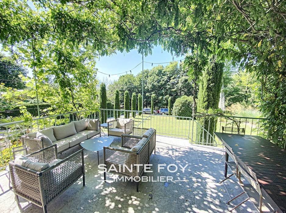 2021350 image1 - Sainte Foy Immobilier - Ce sont des agences immobilières dans l'Ouest Lyonnais spécialisées dans la location de maison ou d'appartement et la vente de propriété de prestige.