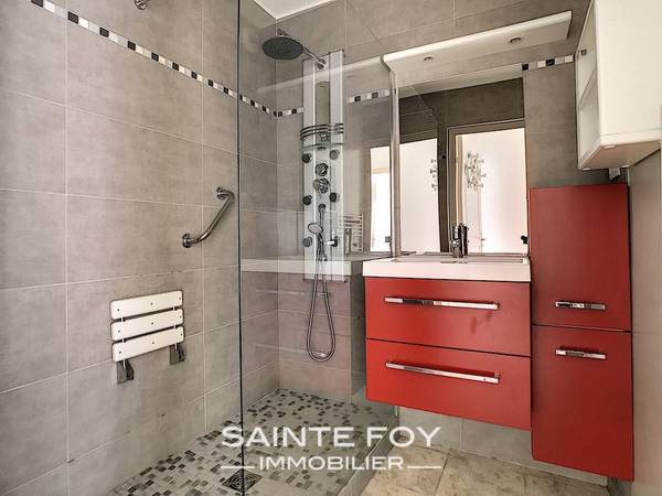 2021378 image4 - Sainte Foy Immobilier - Ce sont des agences immobilières dans l'Ouest Lyonnais spécialisées dans la location de maison ou d'appartement et la vente de propriété de prestige.