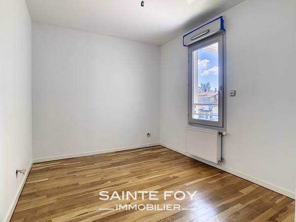 2021378 image5 - Sainte Foy Immobilier - Ce sont des agences immobilières dans l'Ouest Lyonnais spécialisées dans la location de maison ou d'appartement et la vente de propriété de prestige.