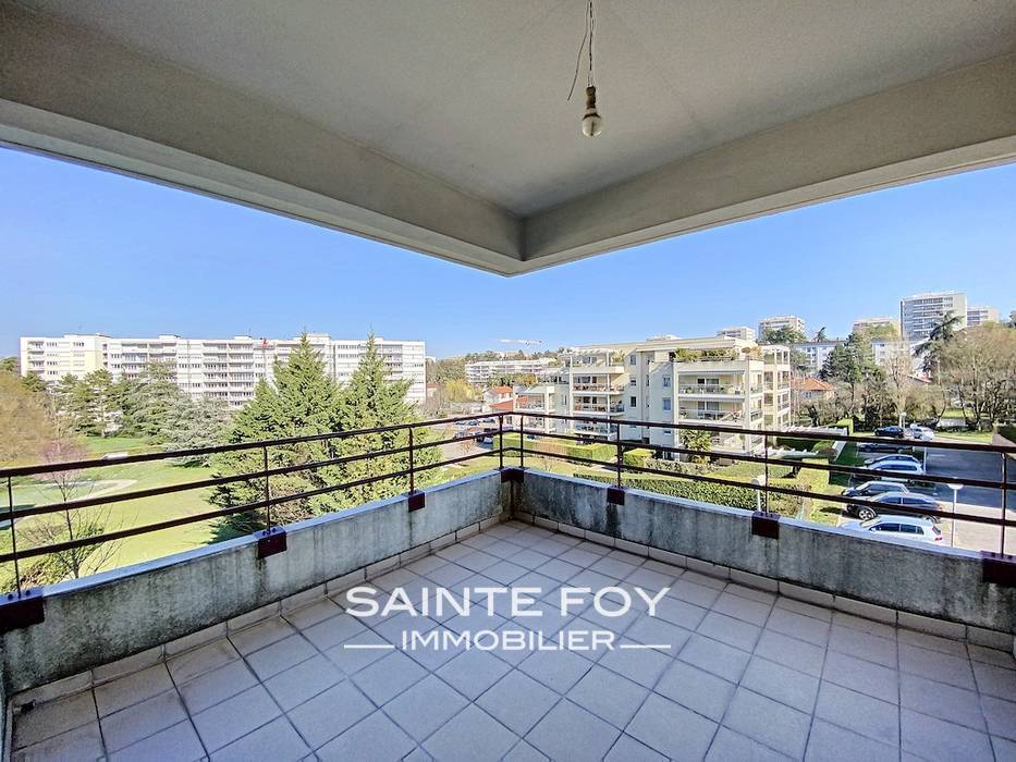 2021384 image1 - Sainte Foy Immobilier - Ce sont des agences immobilières dans l'Ouest Lyonnais spécialisées dans la location de maison ou d'appartement et la vente de propriété de prestige.