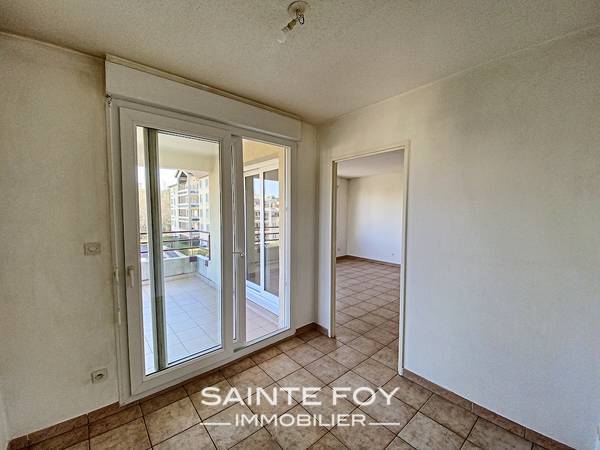 2021384 image4 - Sainte Foy Immobilier - Ce sont des agences immobilières dans l'Ouest Lyonnais spécialisées dans la location de maison ou d'appartement et la vente de propriété de prestige.