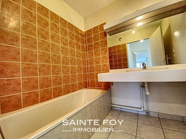 2021384 image7 - Sainte Foy Immobilier - Ce sont des agences immobilières dans l'Ouest Lyonnais spécialisées dans la location de maison ou d'appartement et la vente de propriété de prestige.