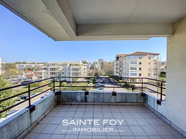 2021384 image9 - Sainte Foy Immobilier - Ce sont des agences immobilières dans l'Ouest Lyonnais spécialisées dans la location de maison ou d'appartement et la vente de propriété de prestige.