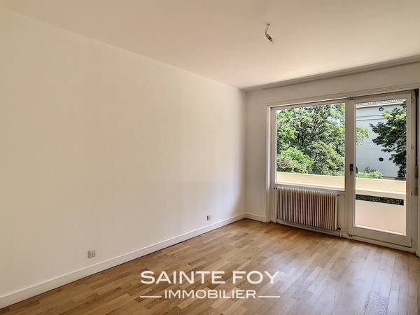 2021389 image4 - Sainte Foy Immobilier - Ce sont des agences immobilières dans l'Ouest Lyonnais spécialisées dans la location de maison ou d'appartement et la vente de propriété de prestige.