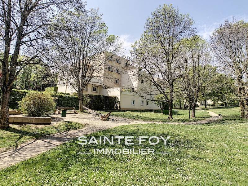 2021382 image1 - Sainte Foy Immobilier - Ce sont des agences immobilières dans l'Ouest Lyonnais spécialisées dans la location de maison ou d'appartement et la vente de propriété de prestige.