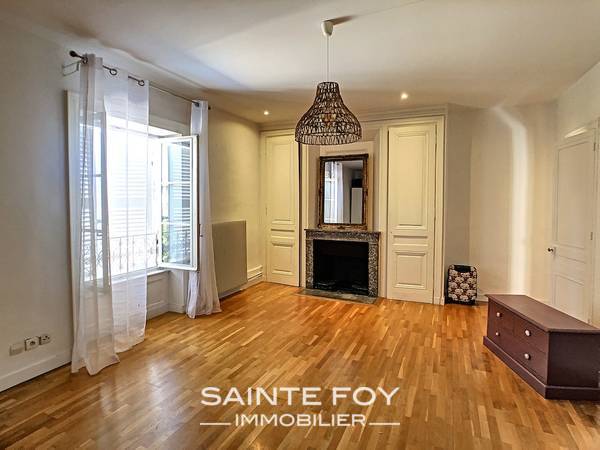 2021345 image3 - Sainte Foy Immobilier - Ce sont des agences immobilières dans l'Ouest Lyonnais spécialisées dans la location de maison ou d'appartement et la vente de propriété de prestige.