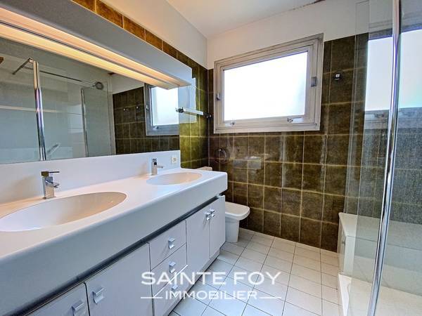 2021403 image9 - Sainte Foy Immobilier - Ce sont des agences immobilières dans l'Ouest Lyonnais spécialisées dans la location de maison ou d'appartement et la vente de propriété de prestige.