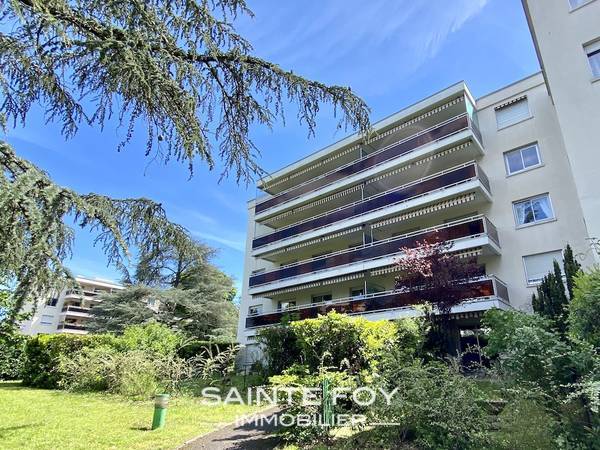 2021411 image2 - Sainte Foy Immobilier - Ce sont des agences immobilières dans l'Ouest Lyonnais spécialisées dans la location de maison ou d'appartement et la vente de propriété de prestige.