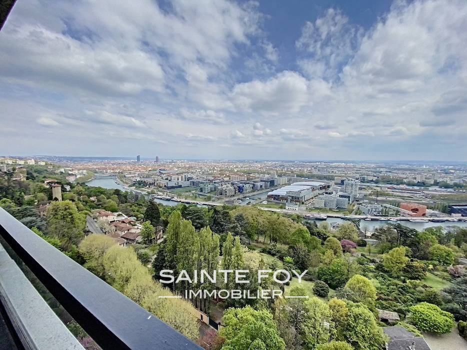 2021392 image1 - Sainte Foy Immobilier - Ce sont des agences immobilières dans l'Ouest Lyonnais spécialisées dans la location de maison ou d'appartement et la vente de propriété de prestige.
