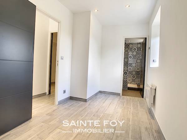 2021412 image3 - Sainte Foy Immobilier - Ce sont des agences immobilières dans l'Ouest Lyonnais spécialisées dans la location de maison ou d'appartement et la vente de propriété de prestige.