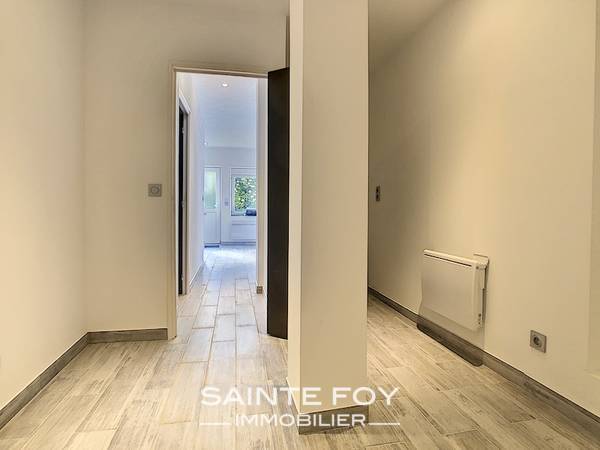2021412 image5 - Sainte Foy Immobilier - Ce sont des agences immobilières dans l'Ouest Lyonnais spécialisées dans la location de maison ou d'appartement et la vente de propriété de prestige.