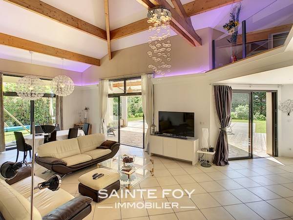2021424 image4 - Sainte Foy Immobilier - Ce sont des agences immobilières dans l'Ouest Lyonnais spécialisées dans la location de maison ou d'appartement et la vente de propriété de prestige.