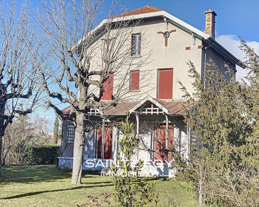 2021106 image1 - Sainte Foy Immobilier - Ce sont des agences immobilières dans l'Ouest Lyonnais spécialisées dans la location de maison ou d'appartement et la vente de propriété de prestige.