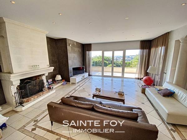 17577 image3 - Sainte Foy Immobilier - Ce sont des agences immobilières dans l'Ouest Lyonnais spécialisées dans la location de maison ou d'appartement et la vente de propriété de prestige.
