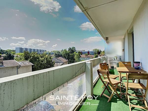 2021428 image3 - Sainte Foy Immobilier - Ce sont des agences immobilières dans l'Ouest Lyonnais spécialisées dans la location de maison ou d'appartement et la vente de propriété de prestige.