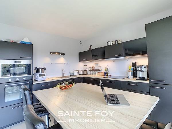 2021428 image4 - Sainte Foy Immobilier - Ce sont des agences immobilières dans l'Ouest Lyonnais spécialisées dans la location de maison ou d'appartement et la vente de propriété de prestige.
