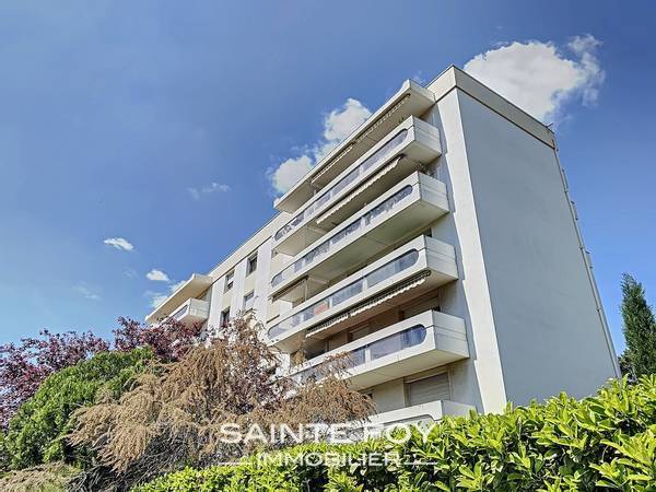 2021428 image10 - Sainte Foy Immobilier - Ce sont des agences immobilières dans l'Ouest Lyonnais spécialisées dans la location de maison ou d'appartement et la vente de propriété de prestige.